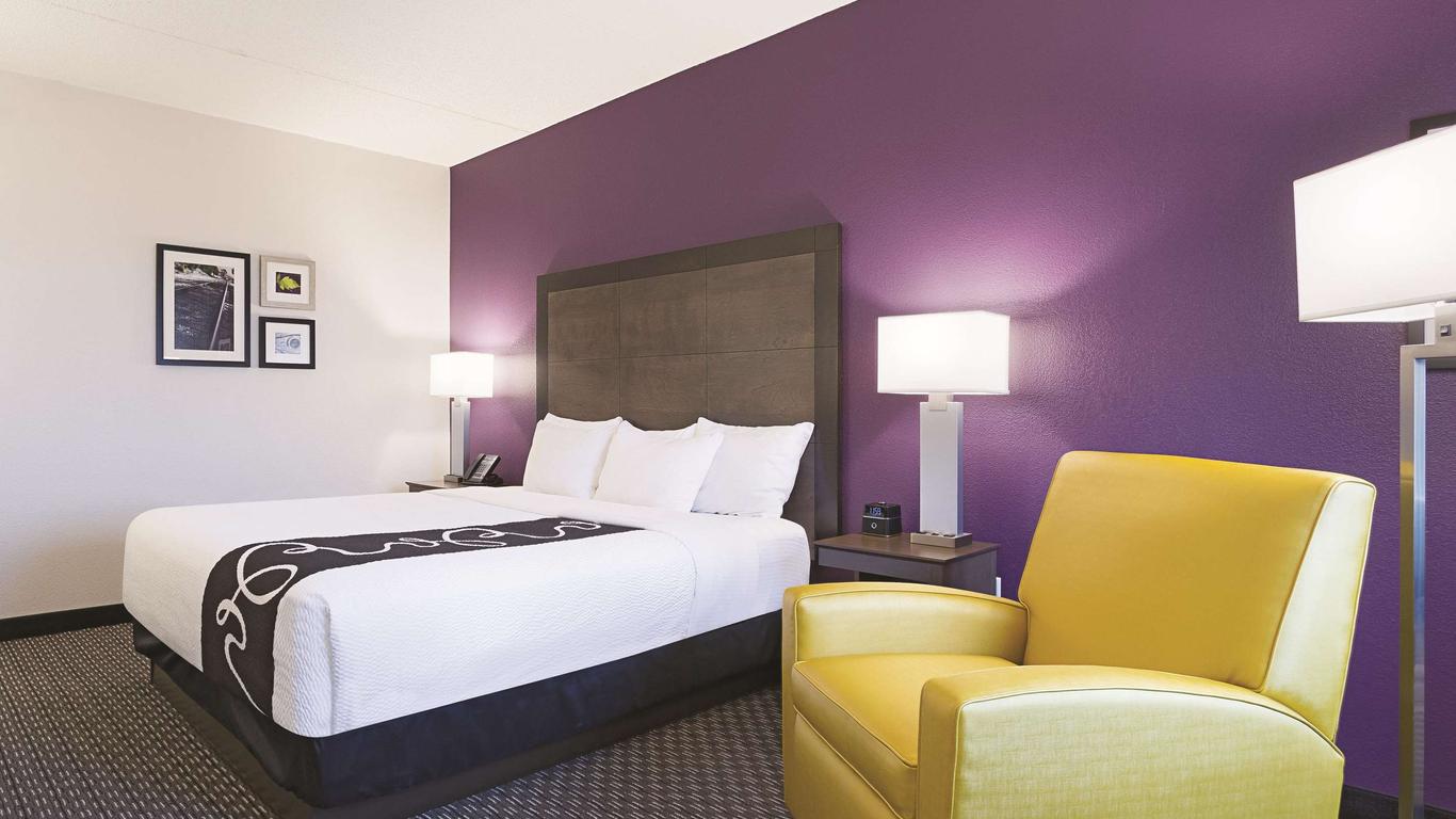 La Quinta Inn & Suites By Wyndham Baltimore Bwi Airport