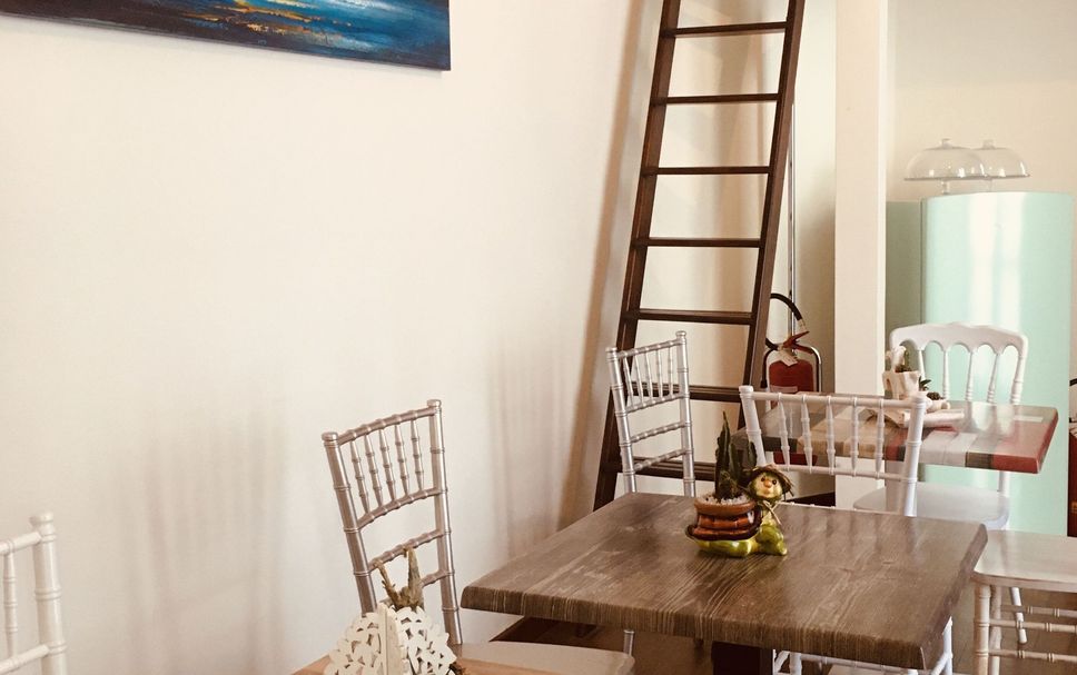Dining room Photo