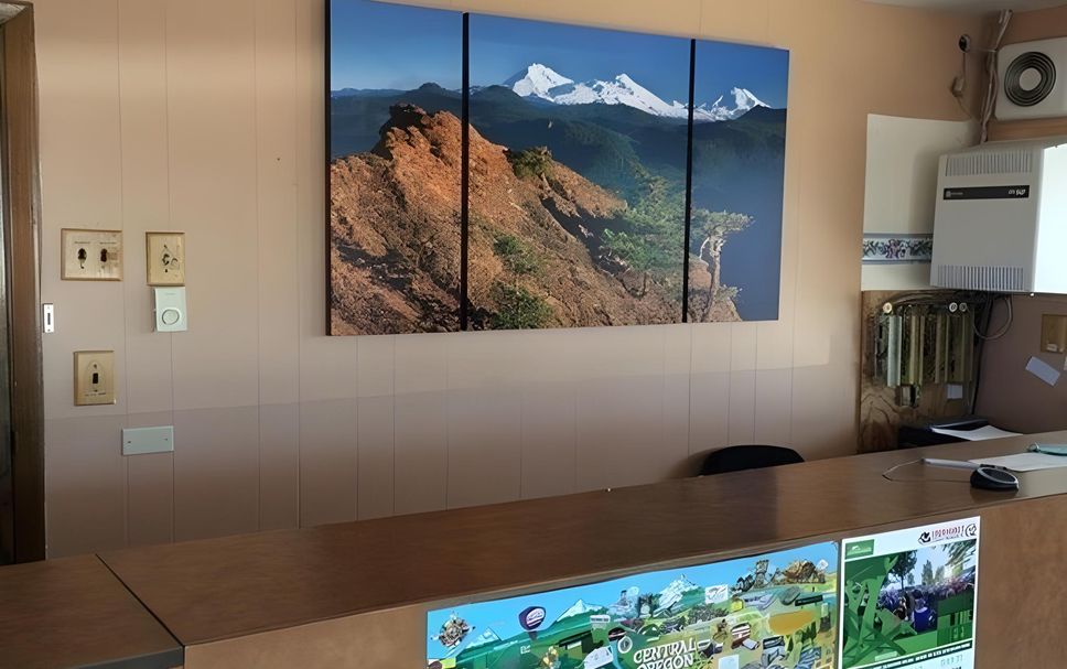 Front desk Photo