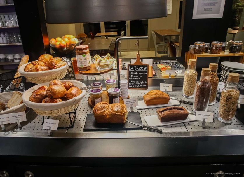Buffet Photo
