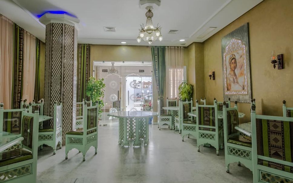 Restaurant Photo
