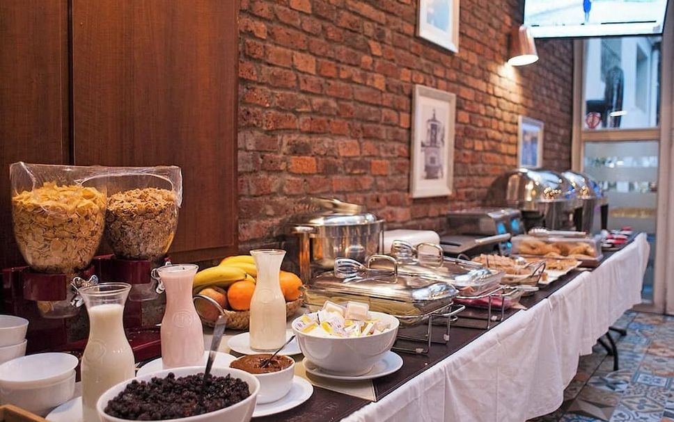 Buffet Photo