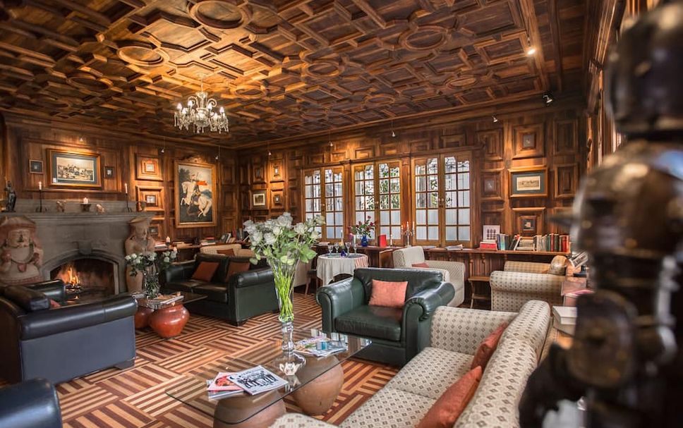 Lounge Photo