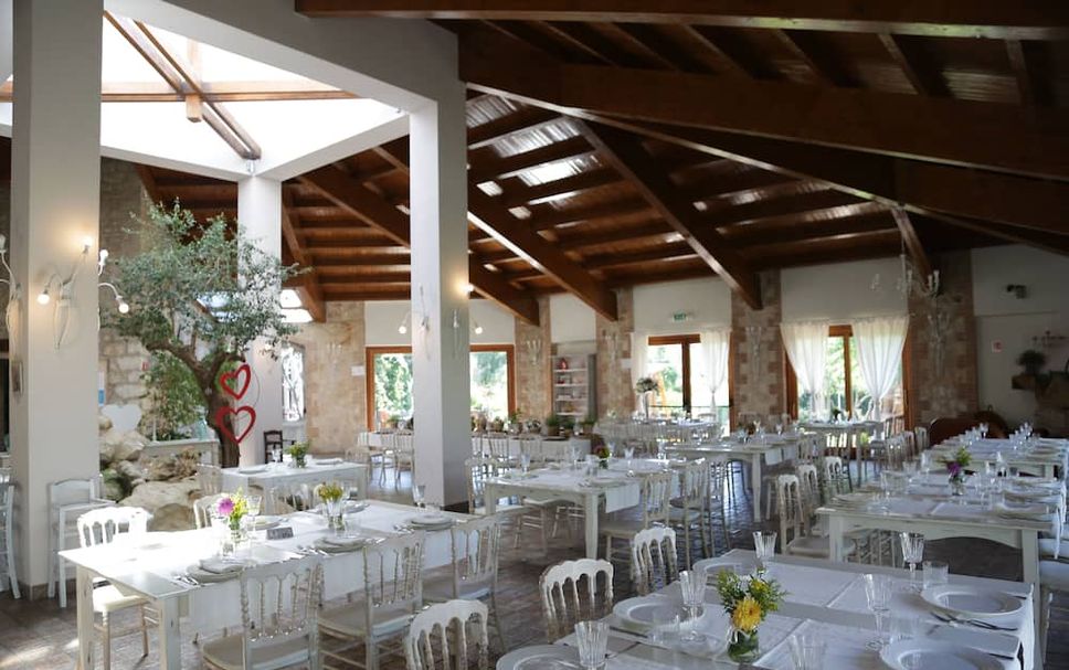 Banquet hall Photo
