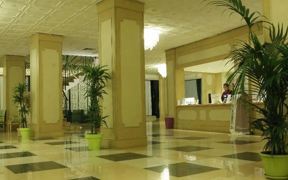 Lobby Photo