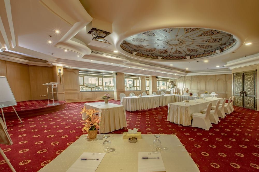 Banquet hall