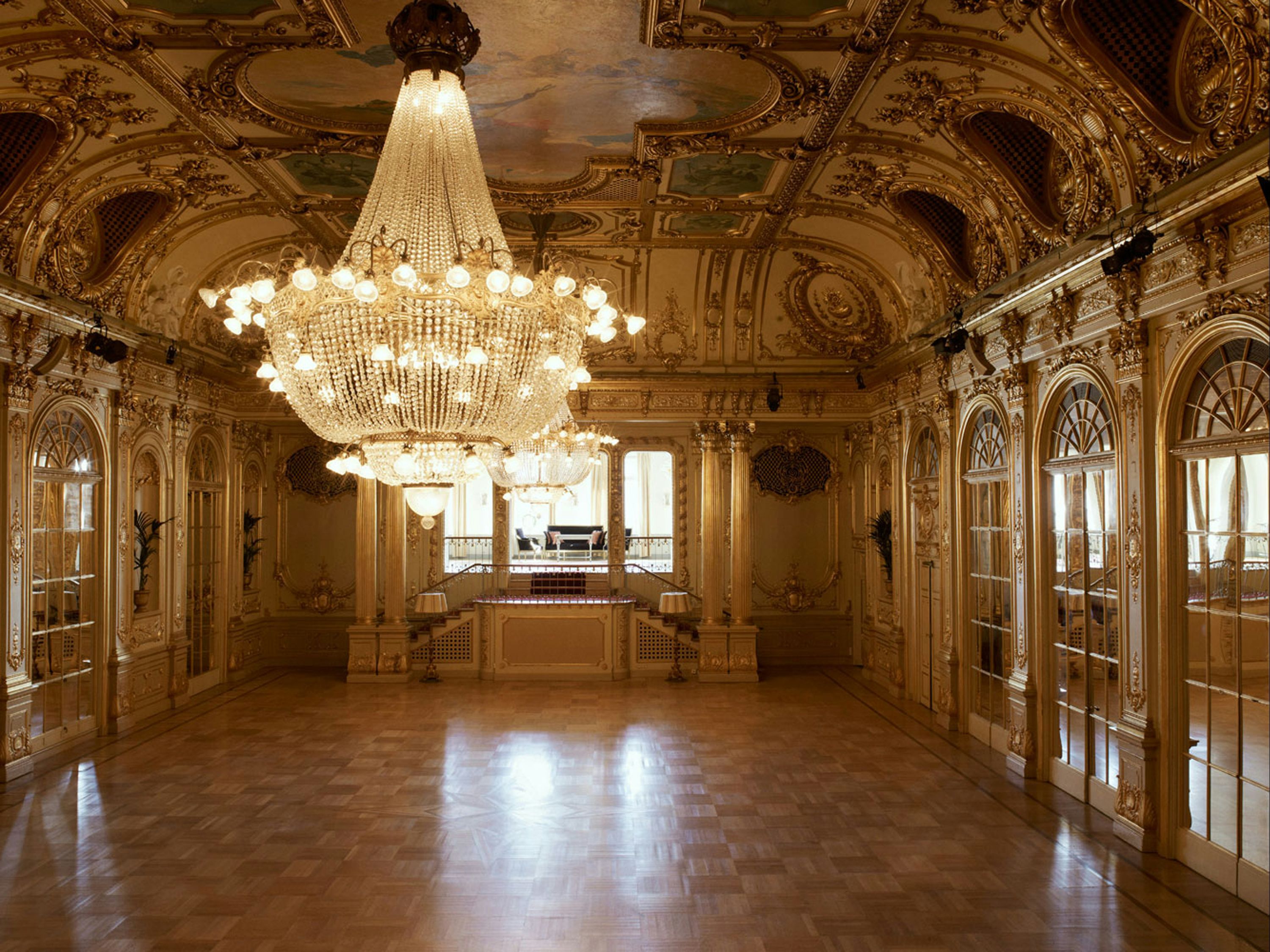 Banquet hall