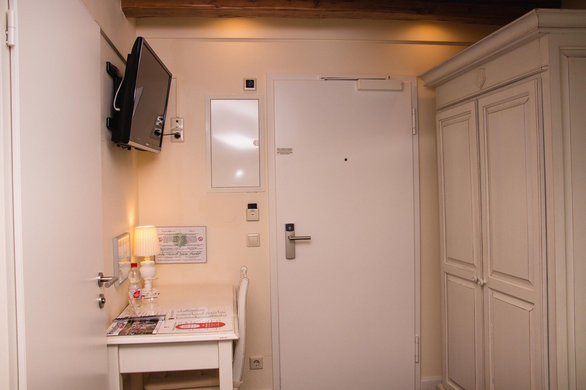 Room amenity