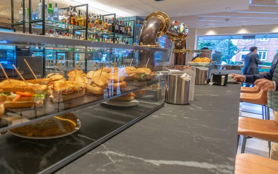 Buffet Photo