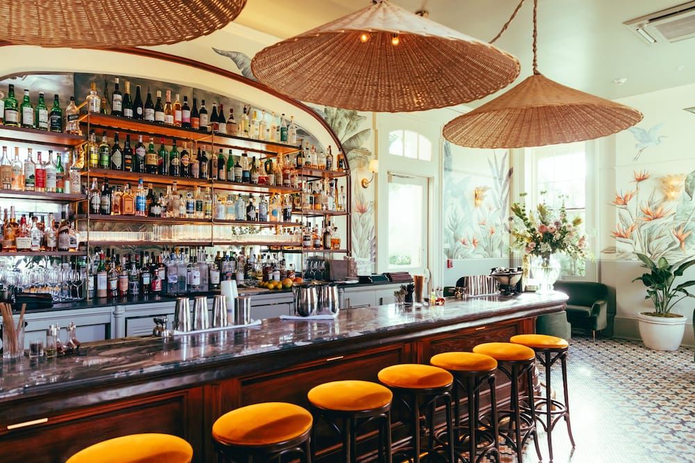 Bar Photo