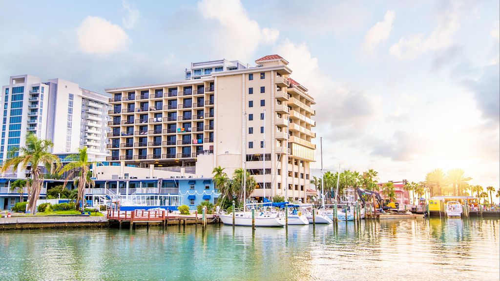 Pier House 60 Clearwater Beach Marina Hotel, Clearwater Beach