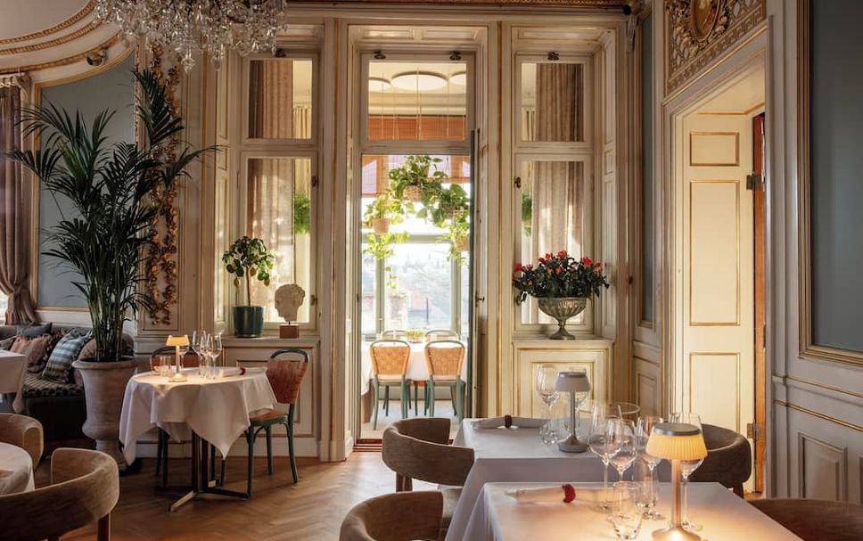 Restaurant Photo