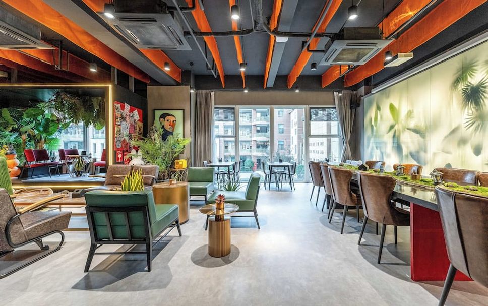 Restaurant Photo