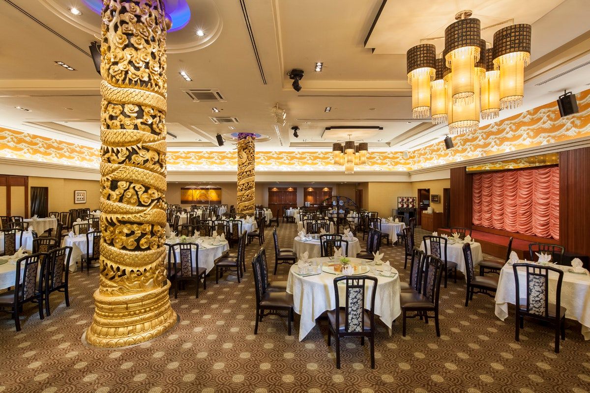 Banquet hall
