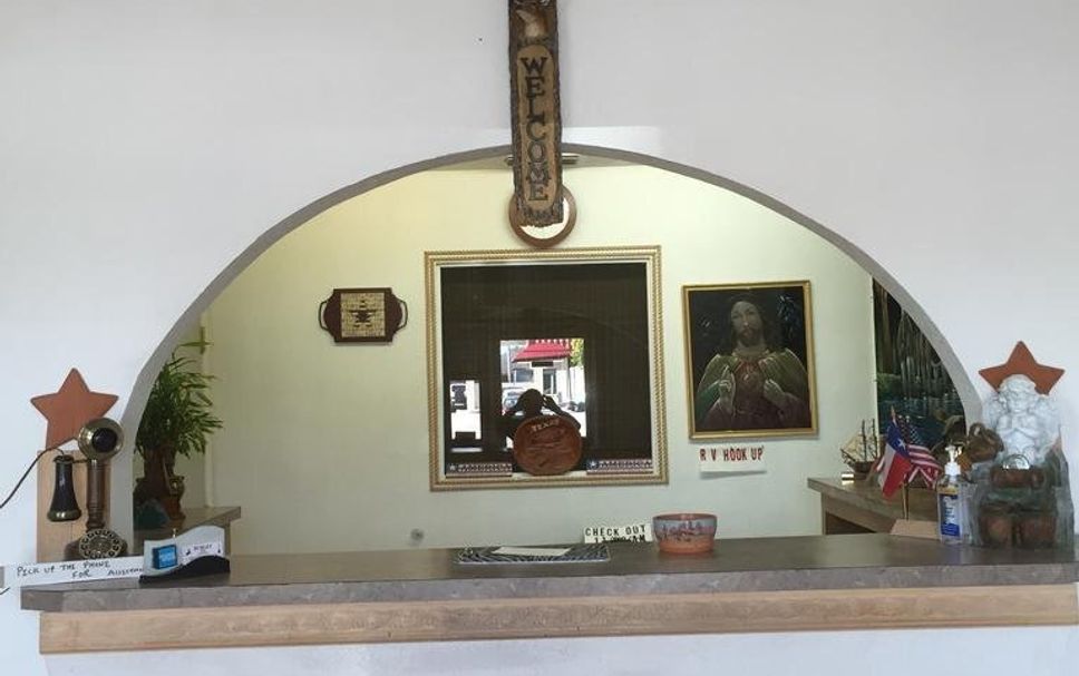 Front desk Photo