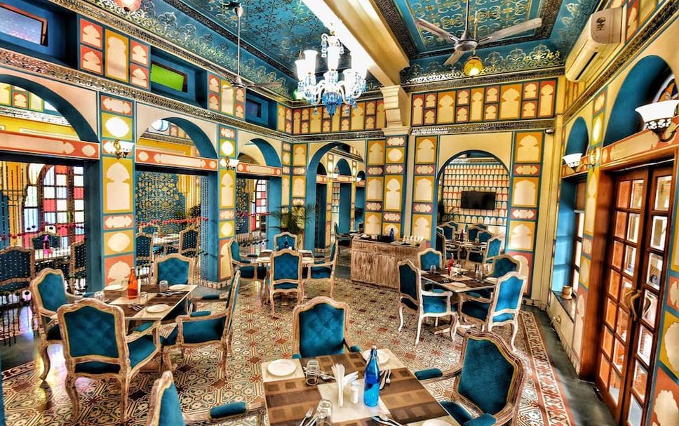 Restaurant Photo