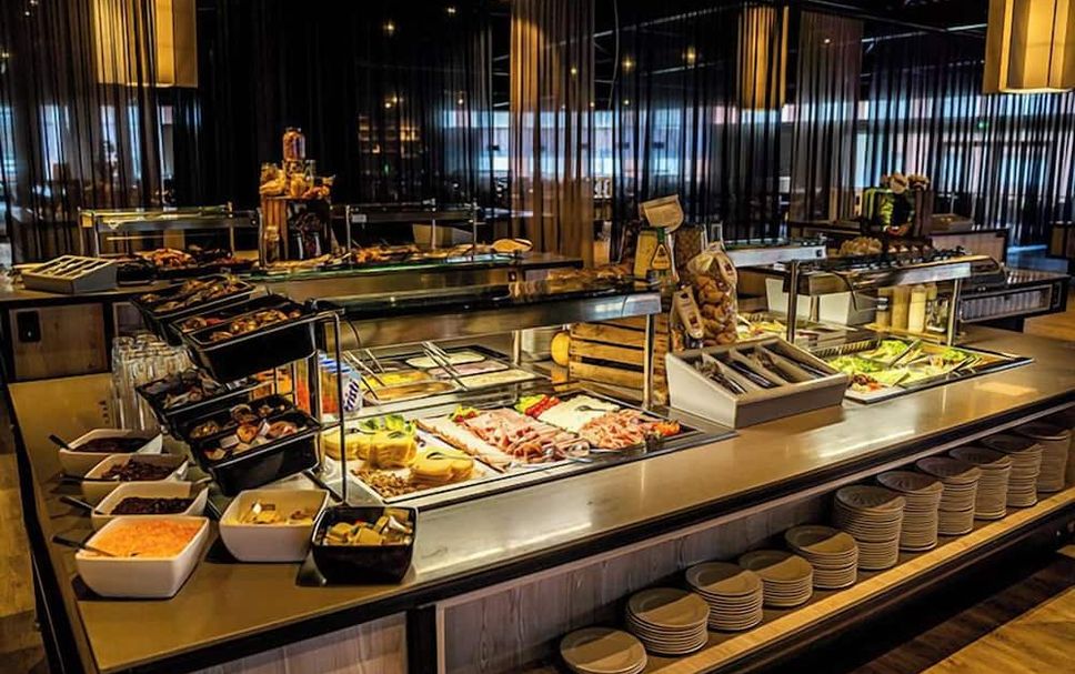Buffet Photo