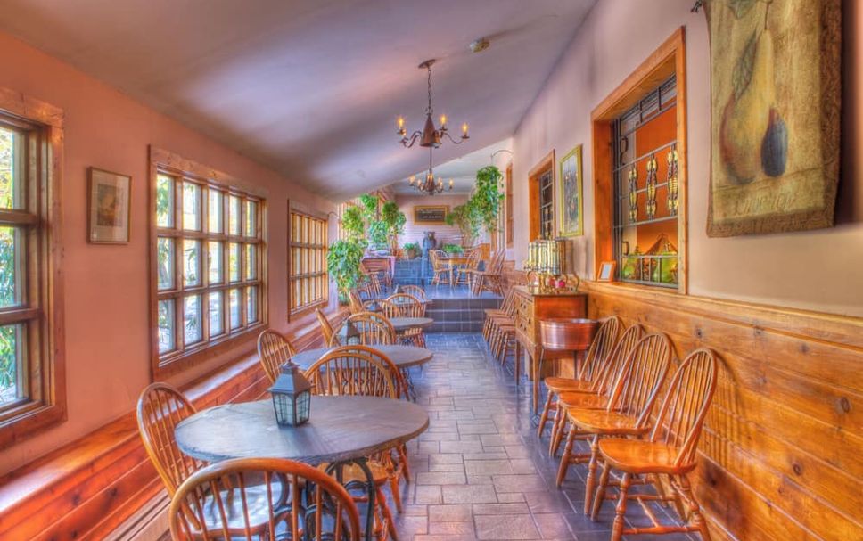 Restaurant Photo