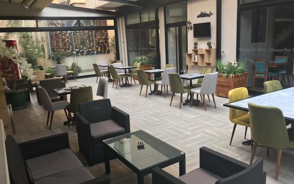 Restaurant Photo