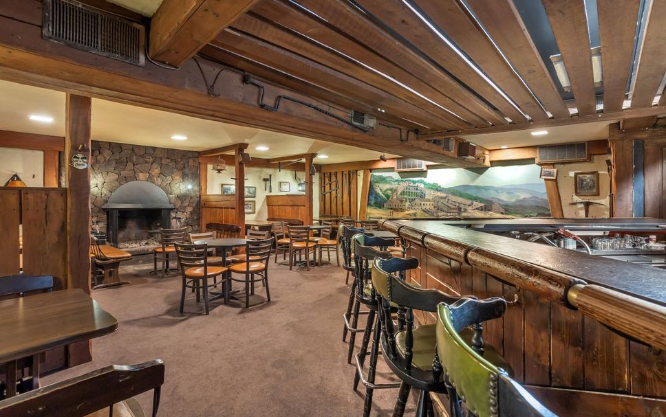 Bar Photo