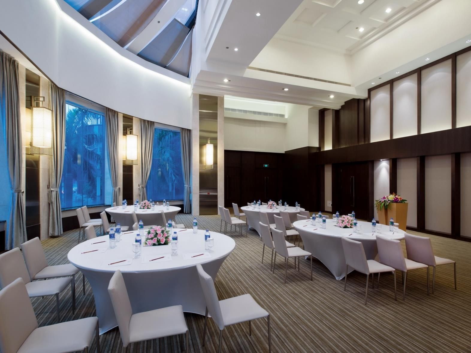 Banquet hall