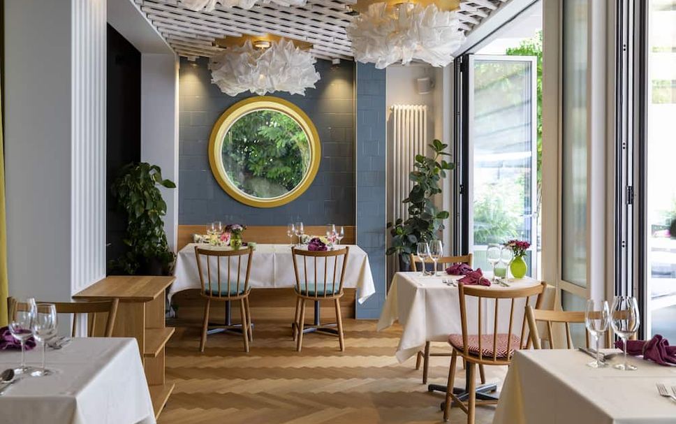 Restaurant Photo