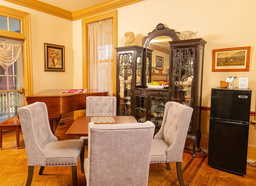 Dining room Photo