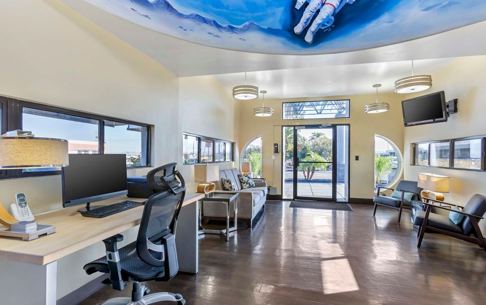 Business center Photo