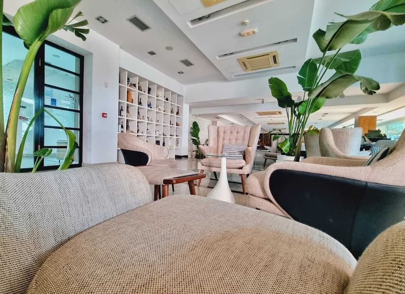 Lounge Photo