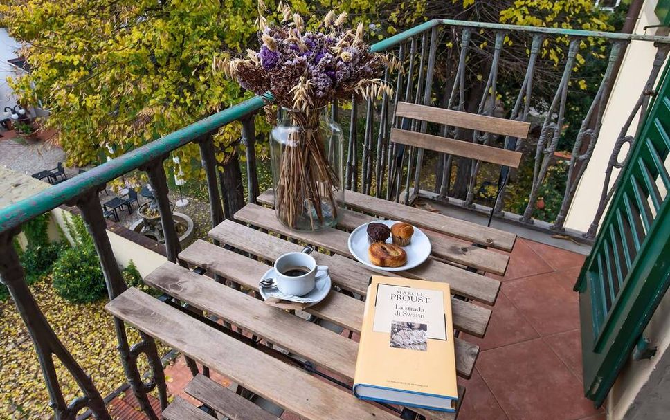 Balcony Photo