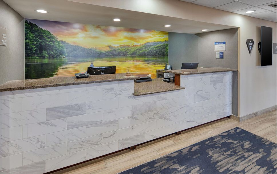Front desk Photo