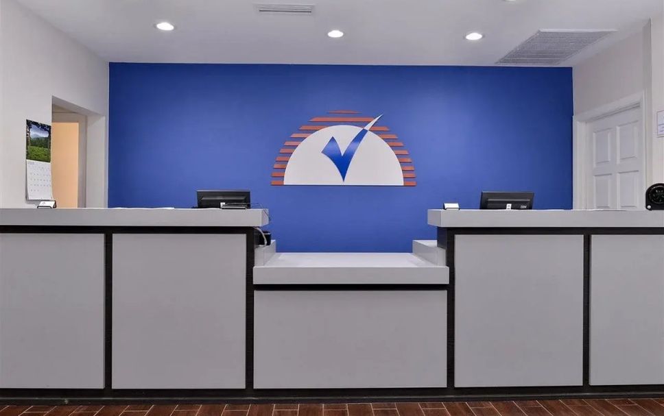 Front desk Photo