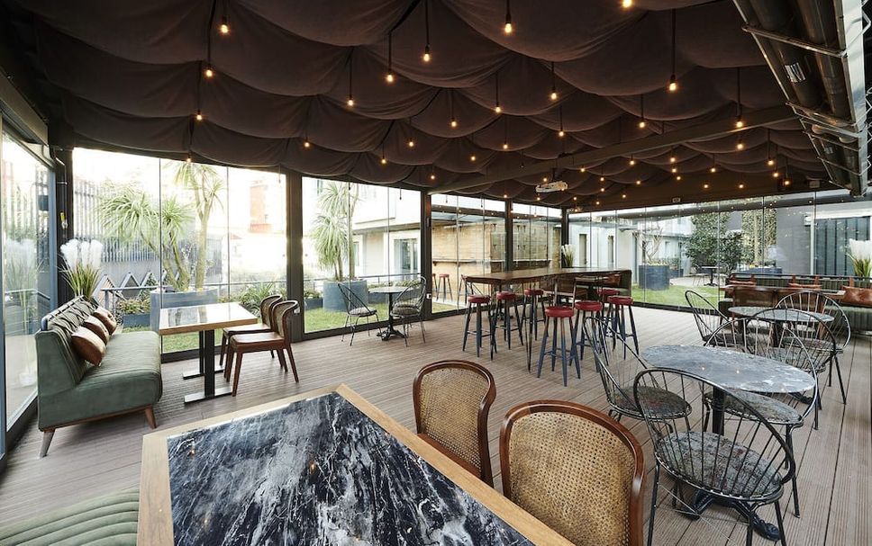 Restaurant Photo