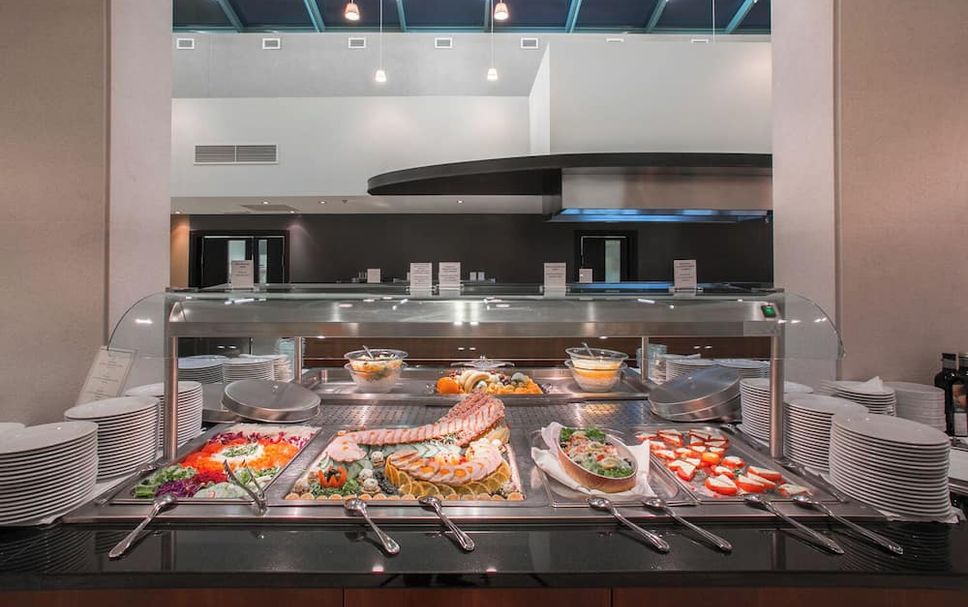 Buffet Photo