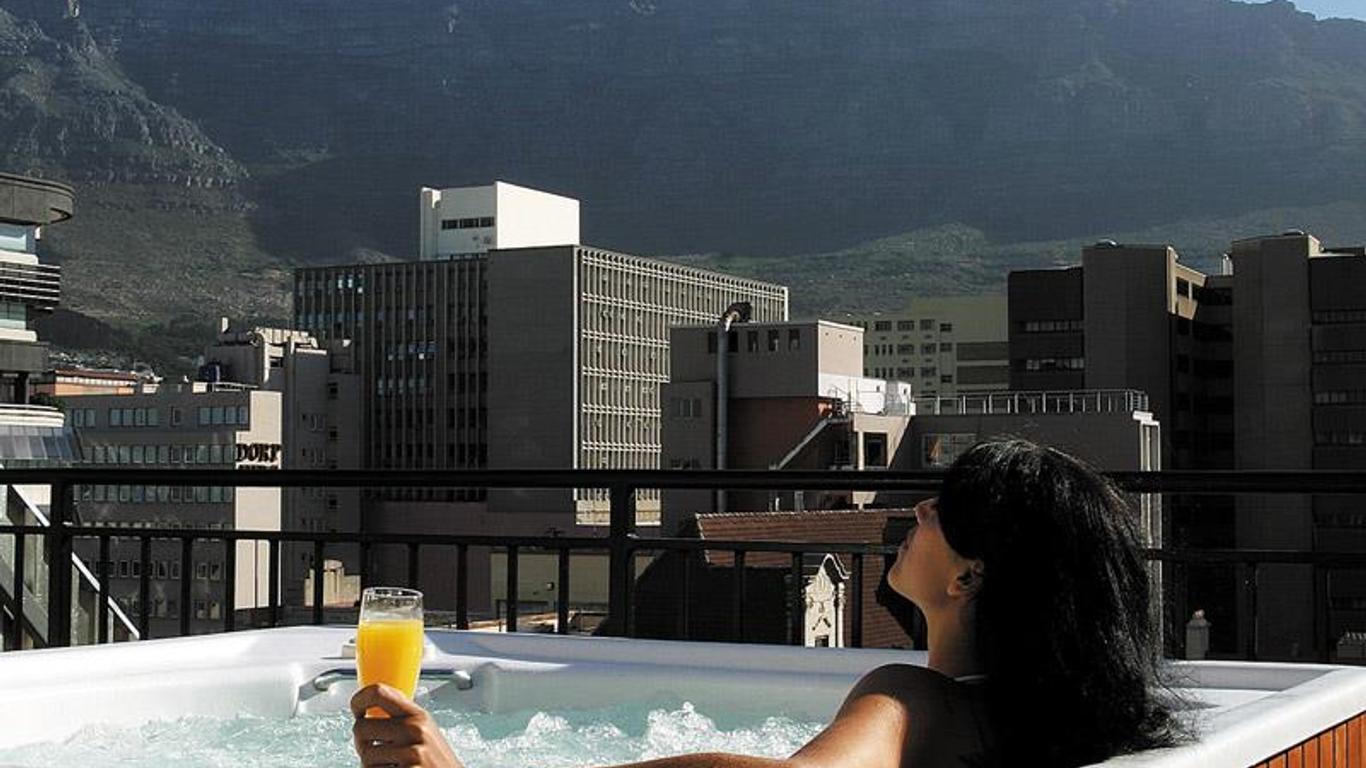 Cape Diamond Boutique Hotel