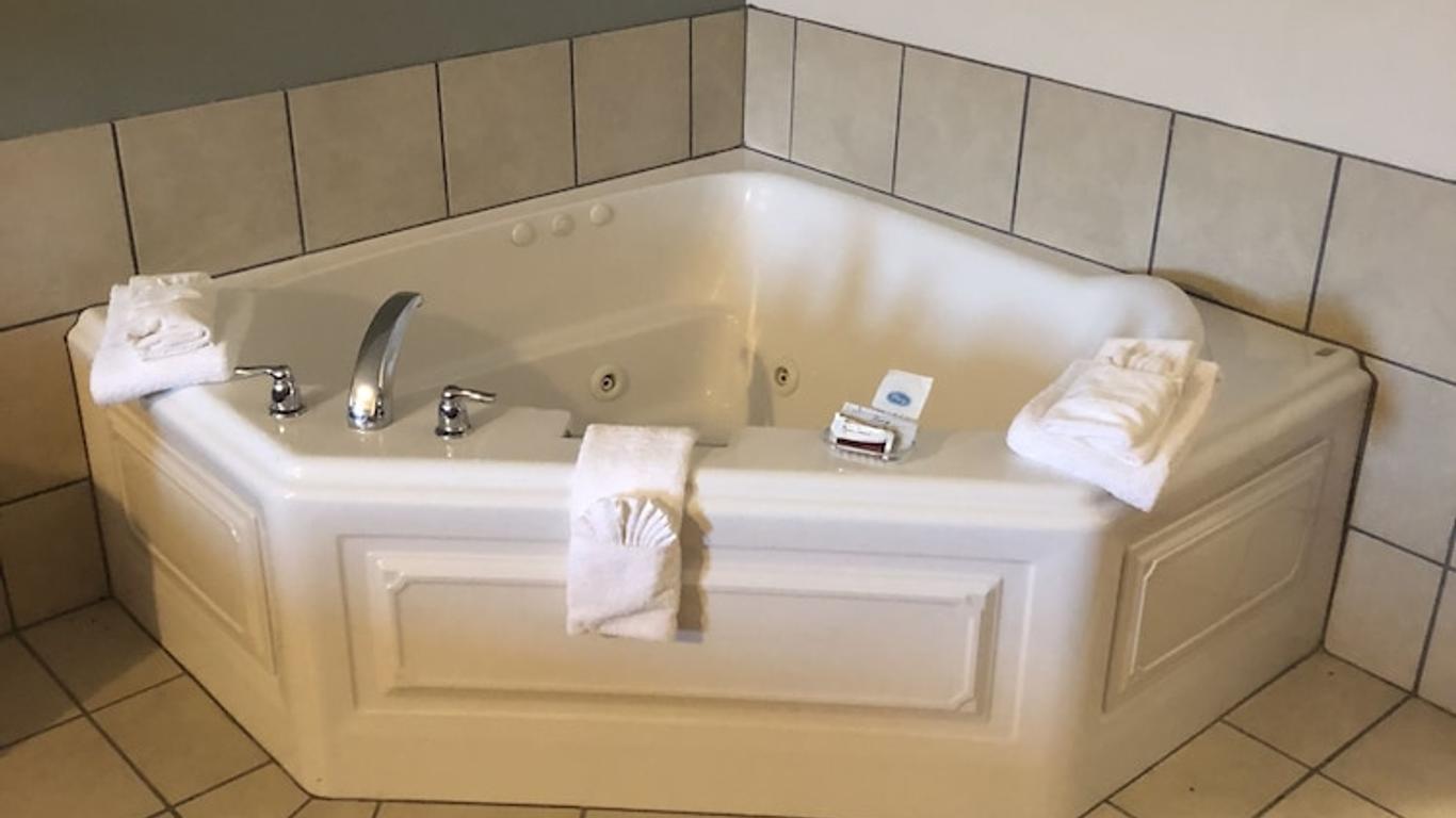 Whitesboro Inn & Suites