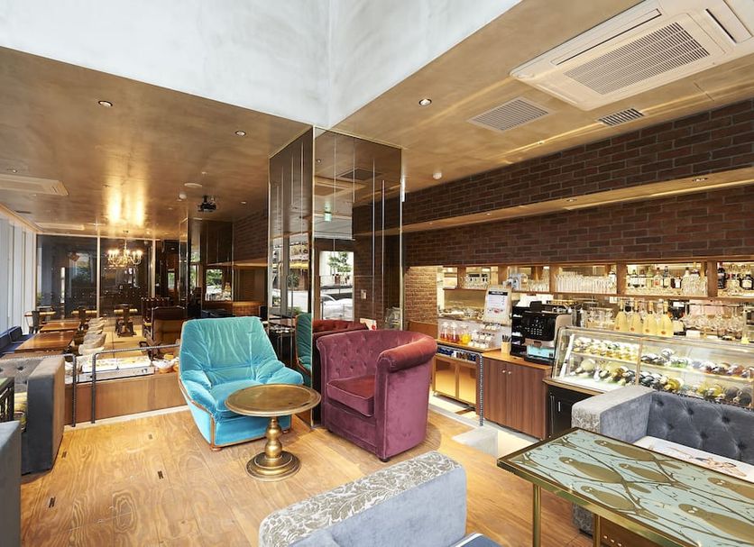 Lounge Photo