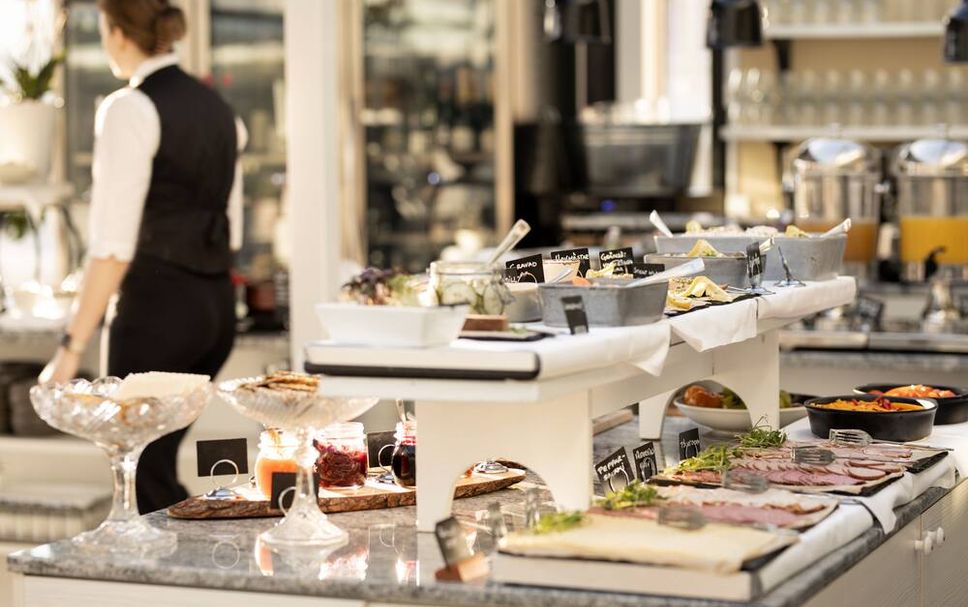 Buffet Photo