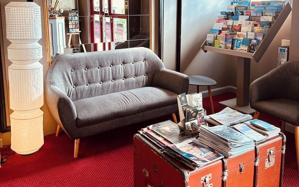 Lounge Photo