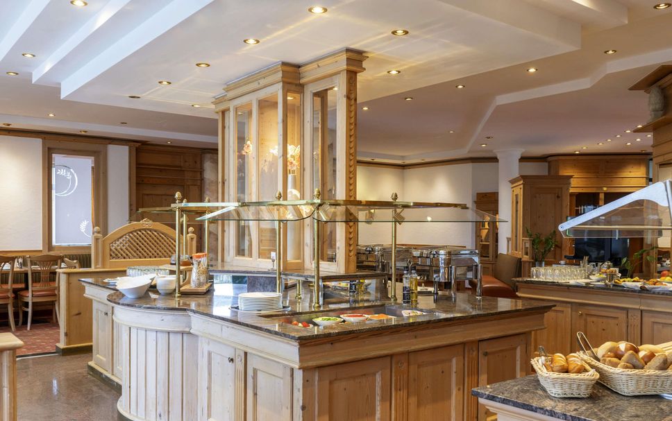 Dining room Photo