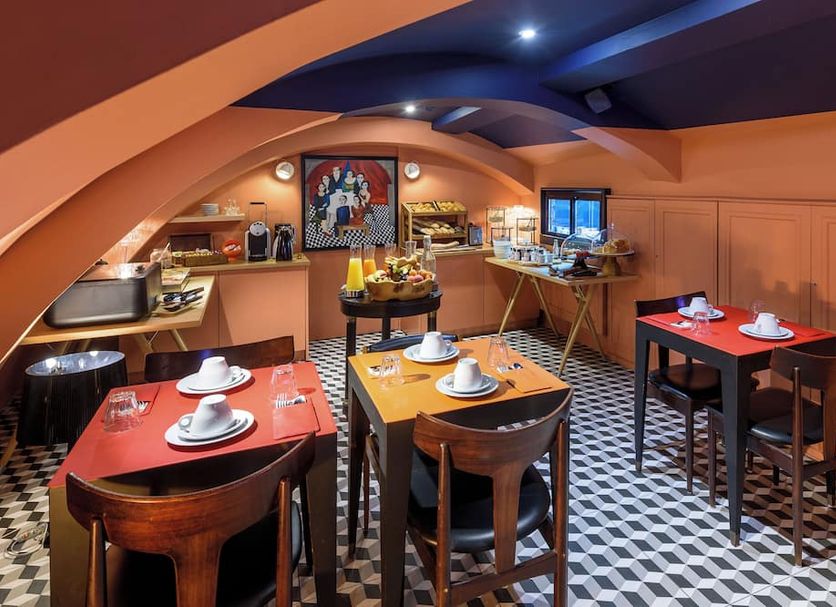 Restaurant Photo
