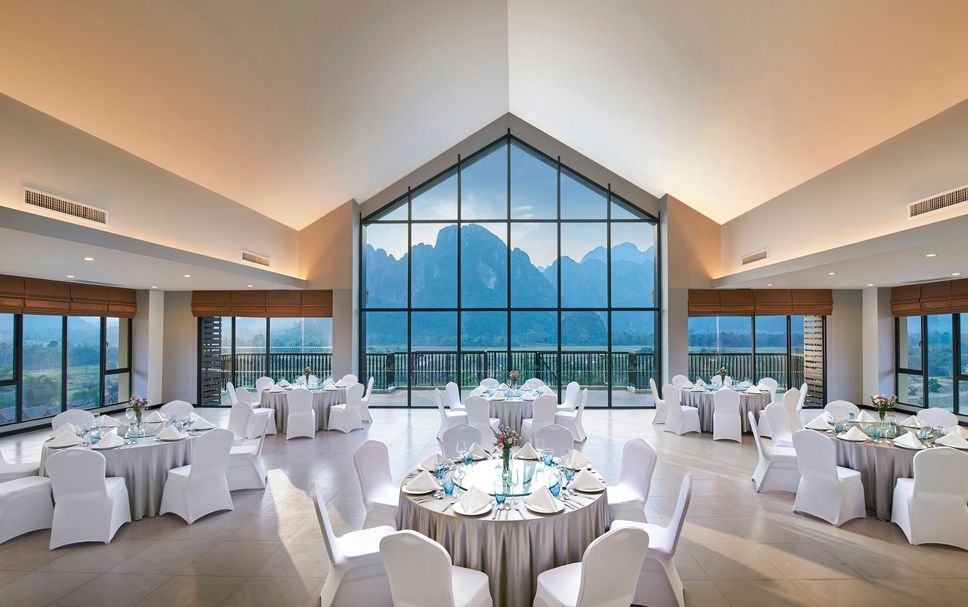 Banquet hall Photo
