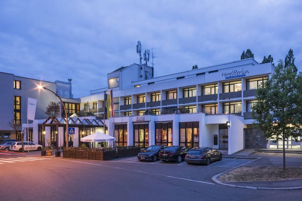 Gebäude