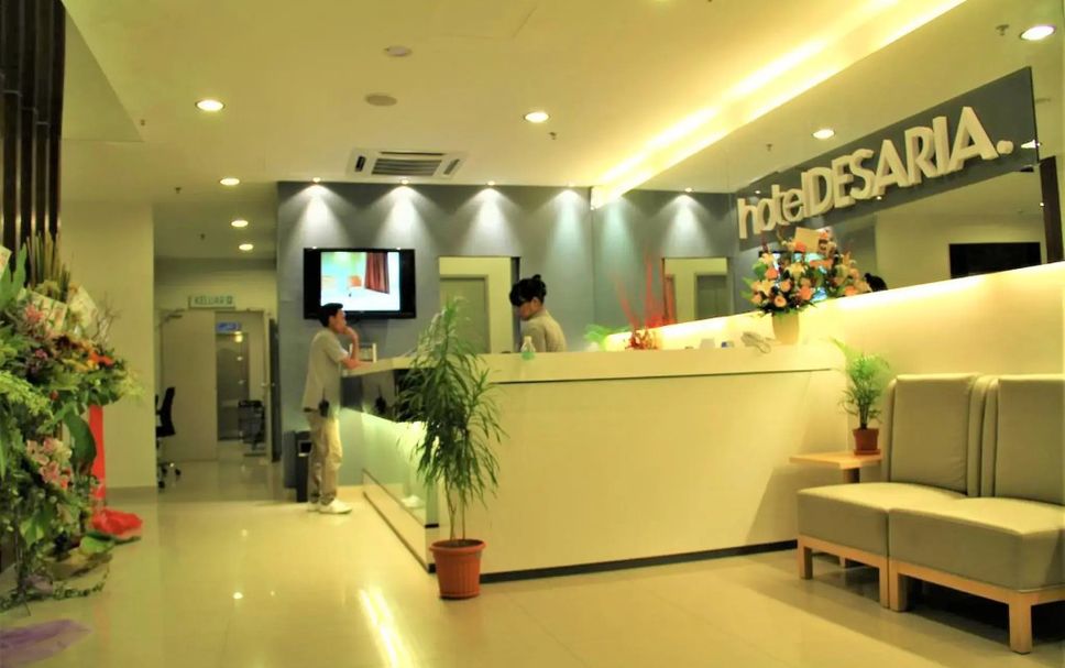 Front desk Photo