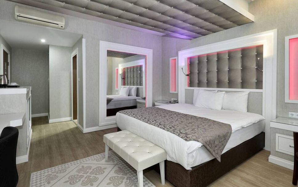 Bedroom Photo