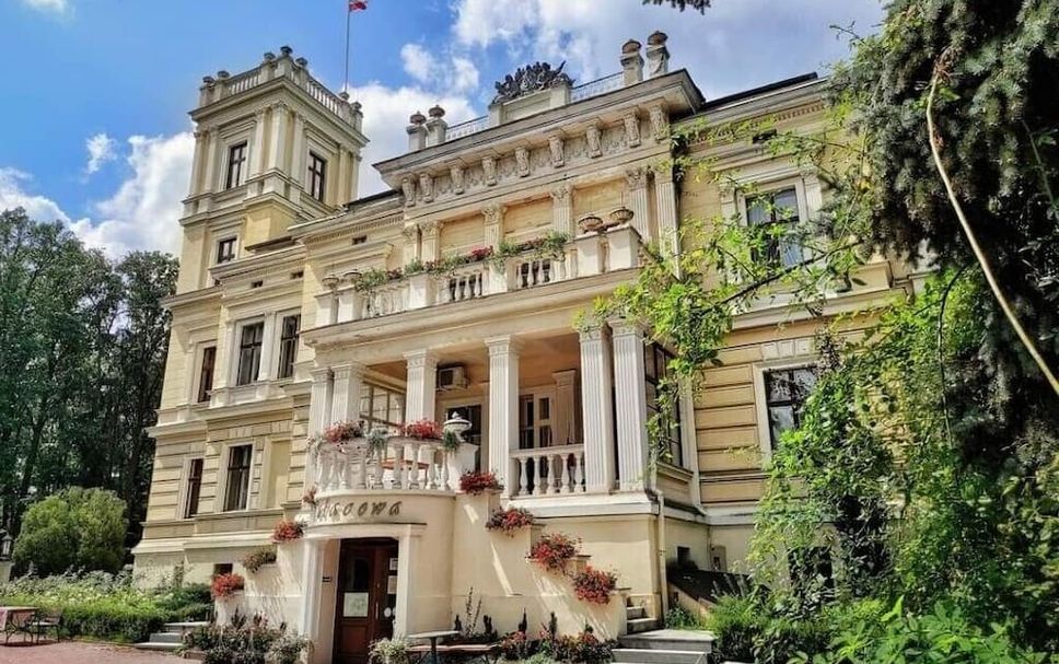 Building Photo