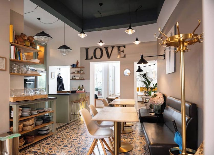 Dining room Photo