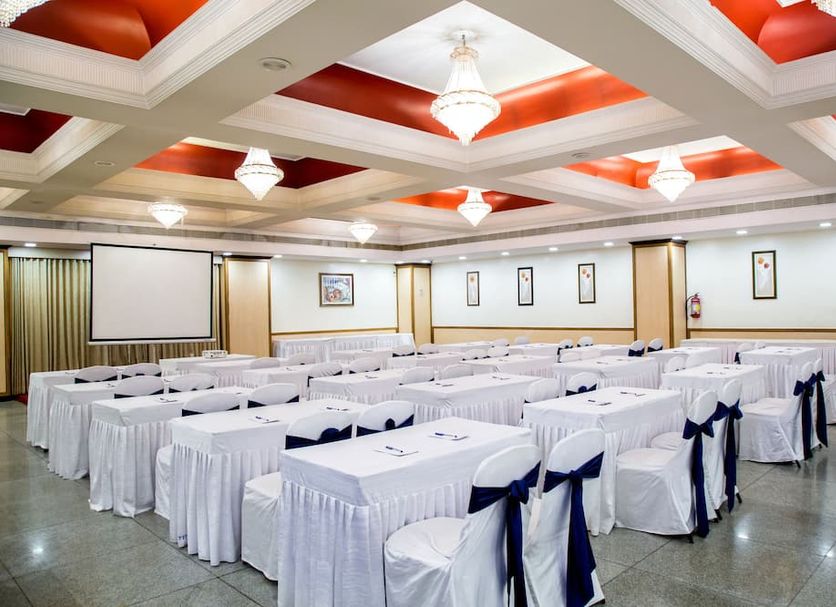 Banquet hall Photo