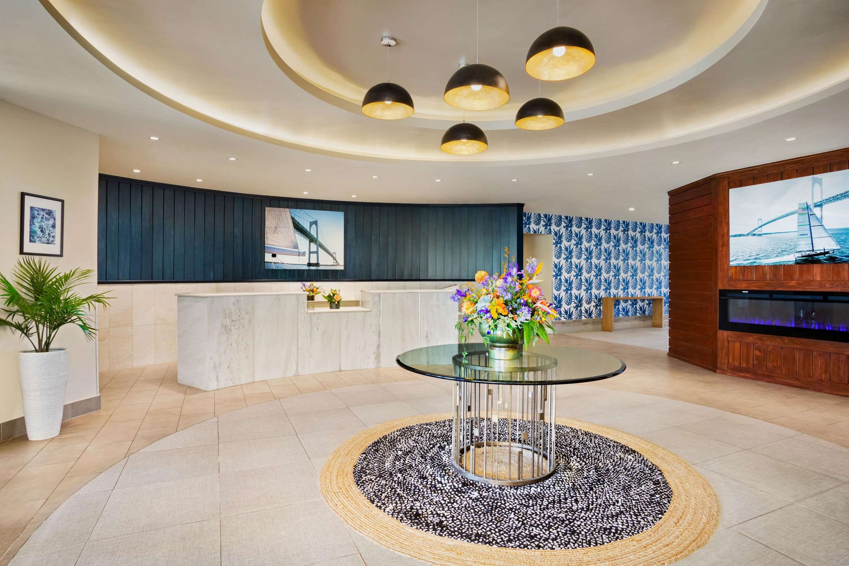 Front desk Photo