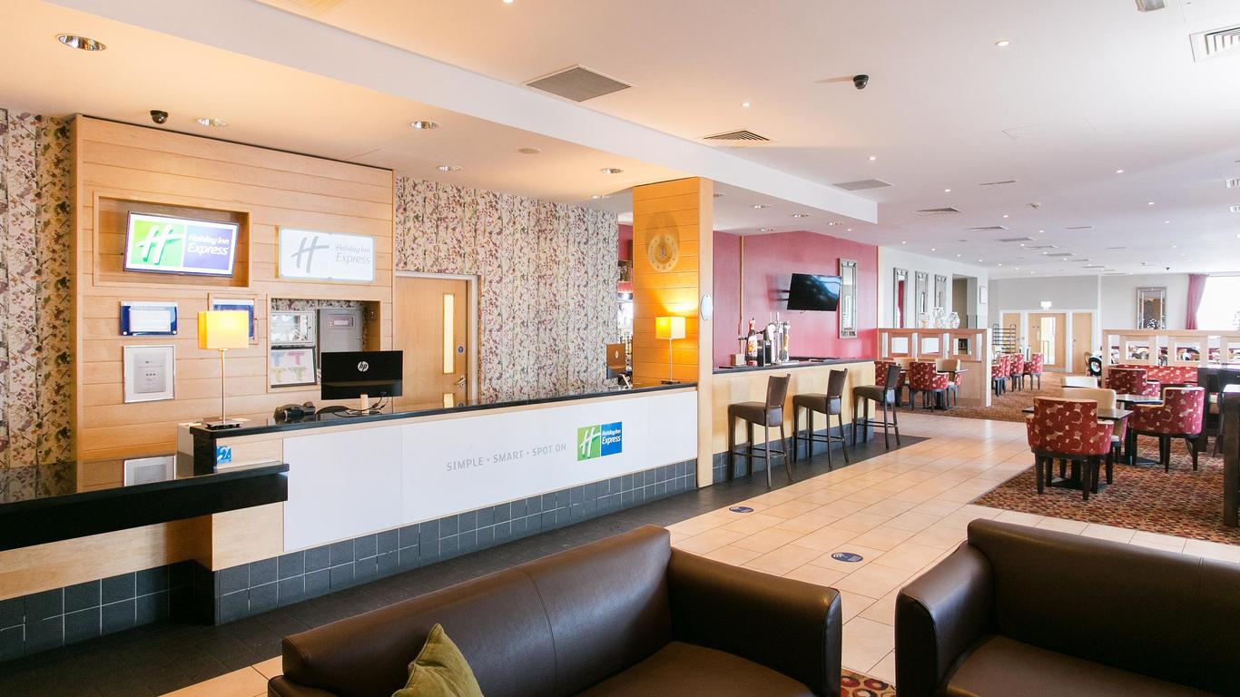 Holiday Inn Express Antrim, An IHG Hotel